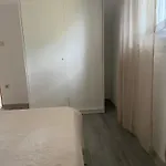 Mia With Wifi And Private Garden Апартаменты