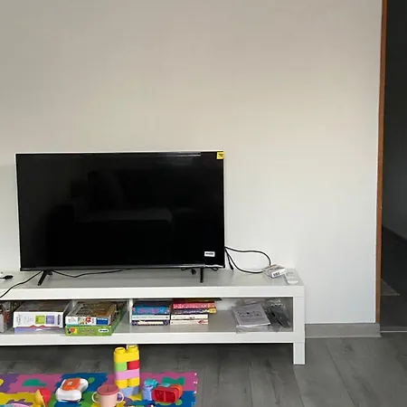 Mia With Wifi And Private Garden Apartment