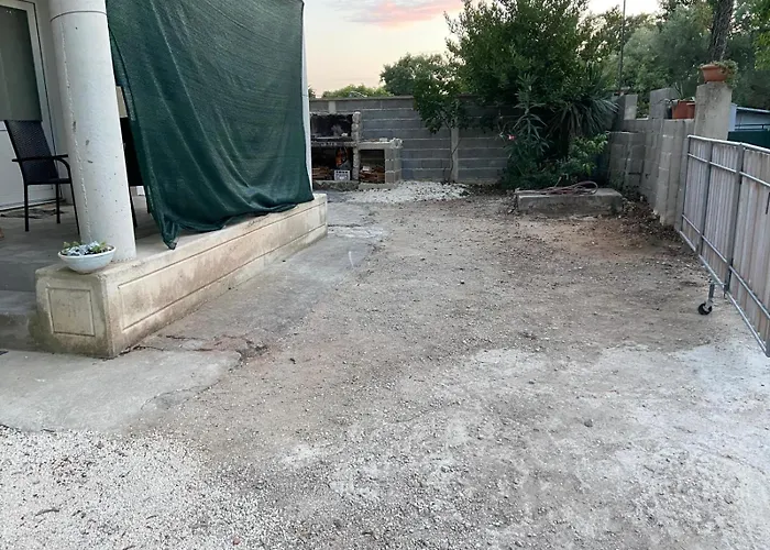 Mia With Wifi And Private Garden Apartment *