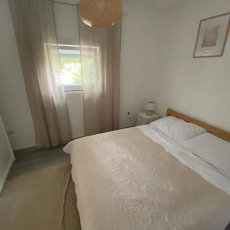 Mia With Wifi And Private Garden